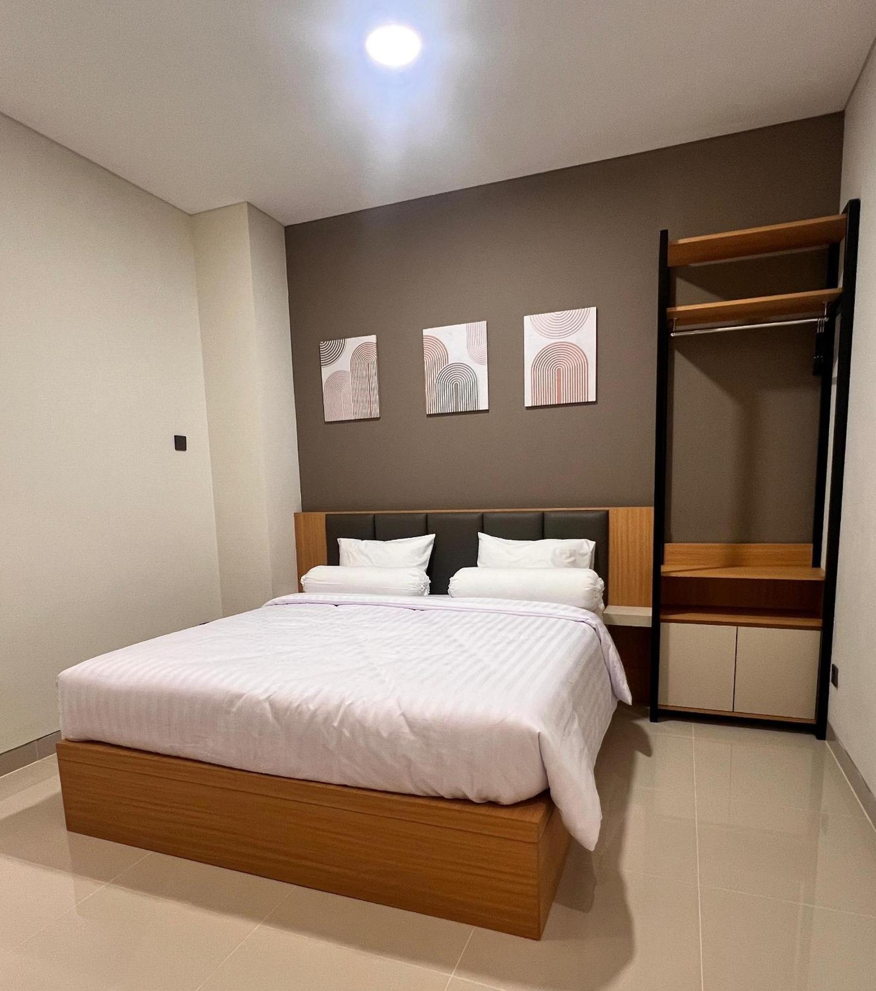 Central Residence Hotel *